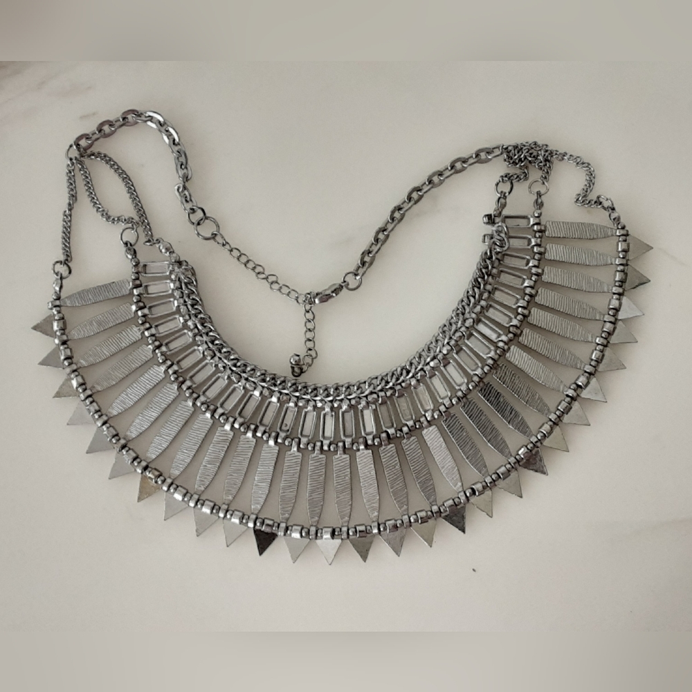 Heavy Metal Silver Tone Rhinestone Statement Bib Necklace. 18" - Picture 7 of 8